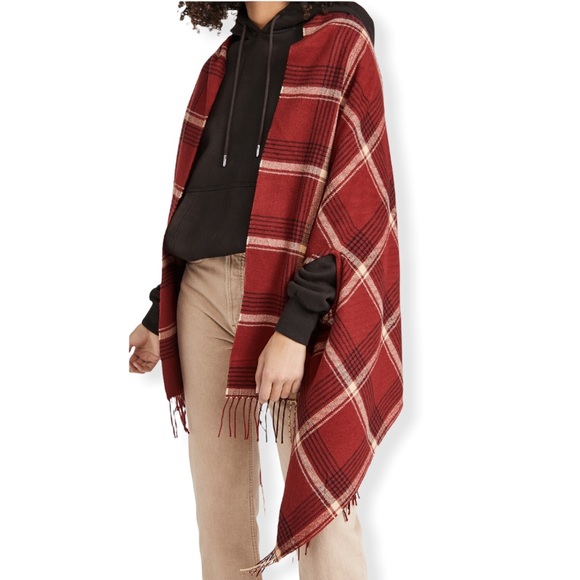 ⭐️HOST PICK⭐️ Plaid Cape Scarf - Picture 5 of 9